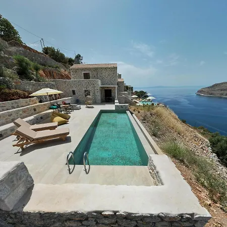 بيت للعطل Athina-apea *